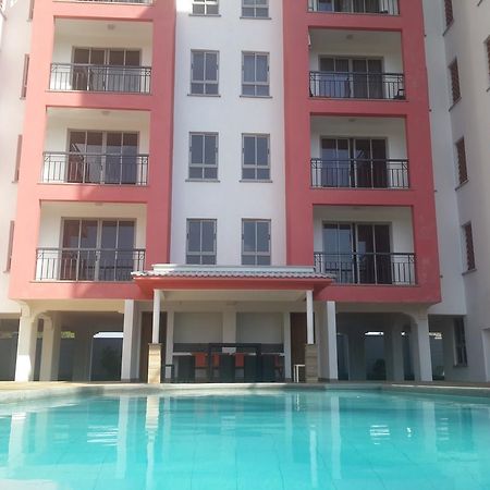 Shanzu Beach Apartment With Stunning Ocean View Mwakirunge Exterior photo